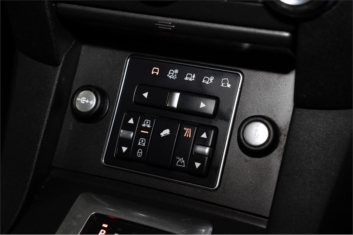 2015 Land Rover Discovery SDV6 HSE Series 4