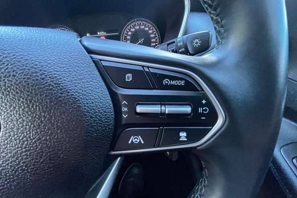 2021 Hyundai Santa Fe Active TM.V3
