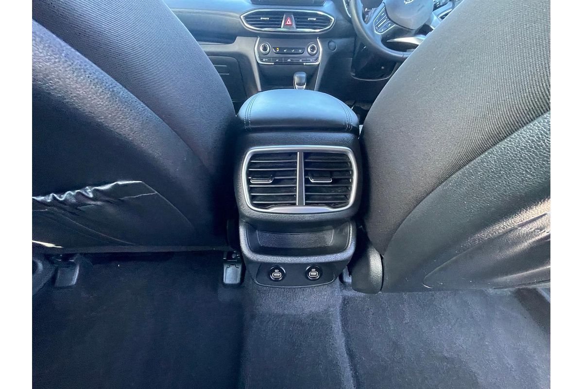 2021 Hyundai Santa Fe Active TM.V3