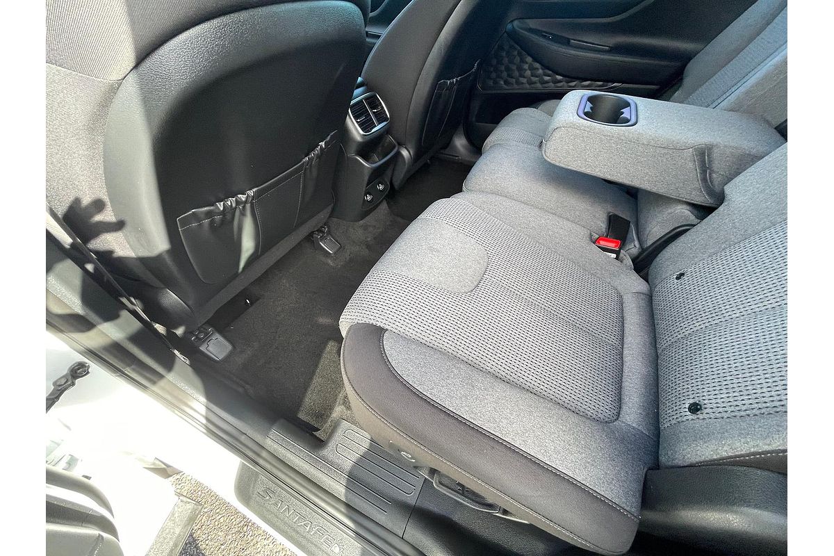 2021 Hyundai Santa Fe Active TM.V3