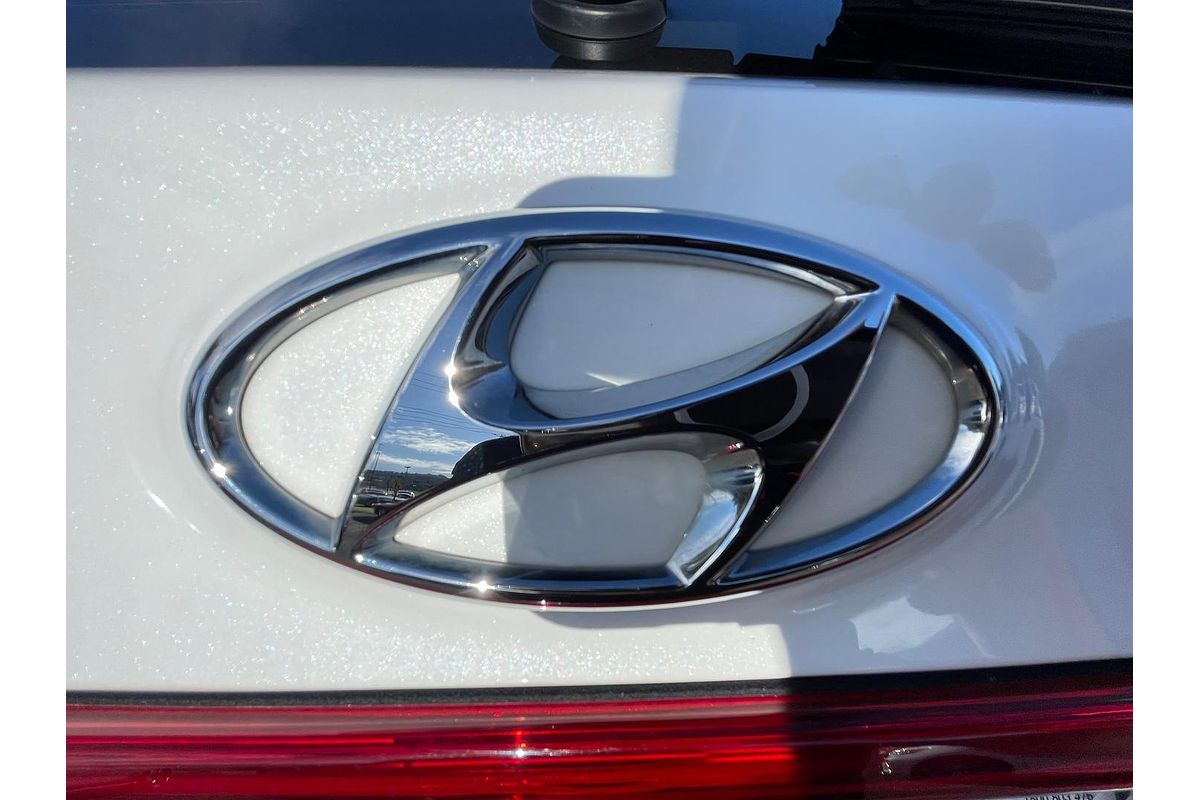 2021 Hyundai Santa Fe Active TM.V3