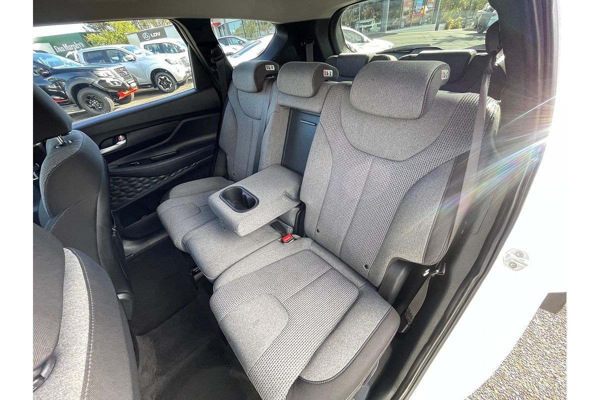 2021 Hyundai Santa Fe Active TM.V3