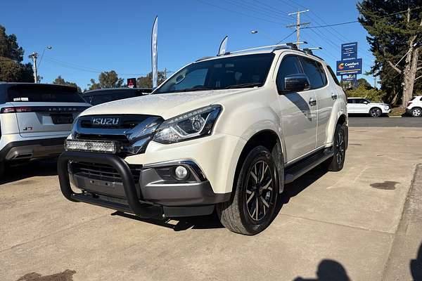 2020 Isuzu MU-X LS-T