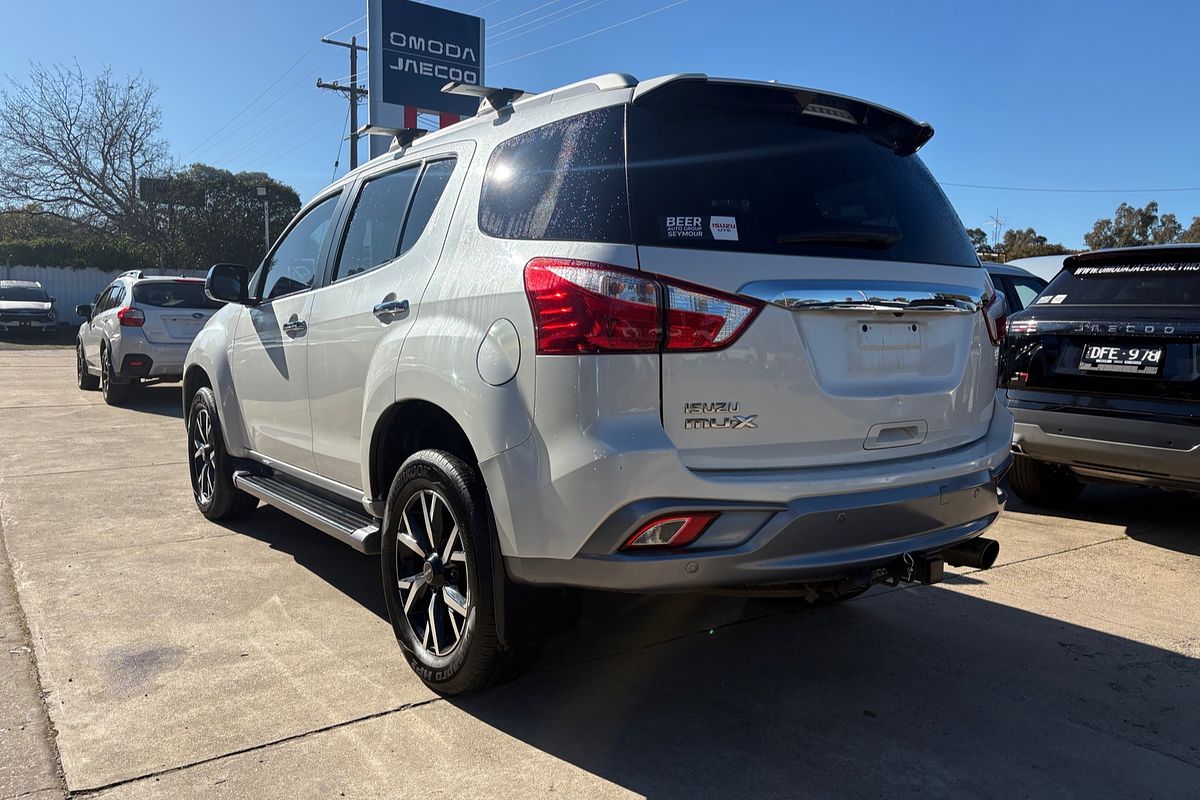 2020 Isuzu MU-X LS-T