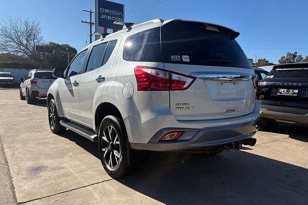 2020 Isuzu MU-X LS-T