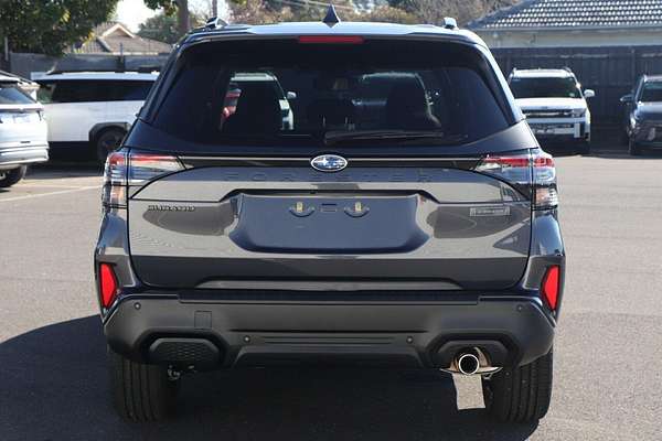 2025 Subaru Forester Hybrid Touring S6