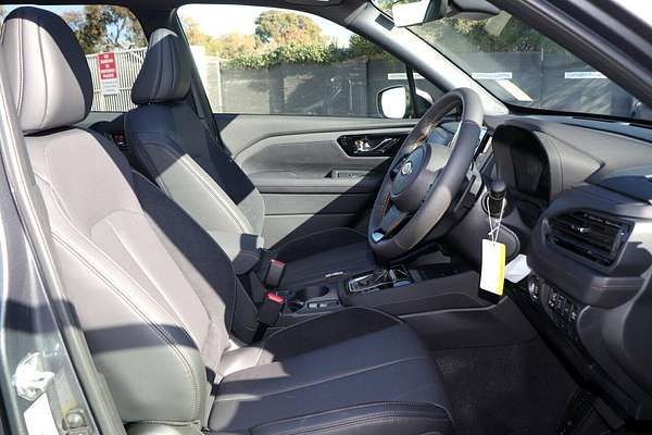 2025 Subaru Forester Hybrid Touring S6