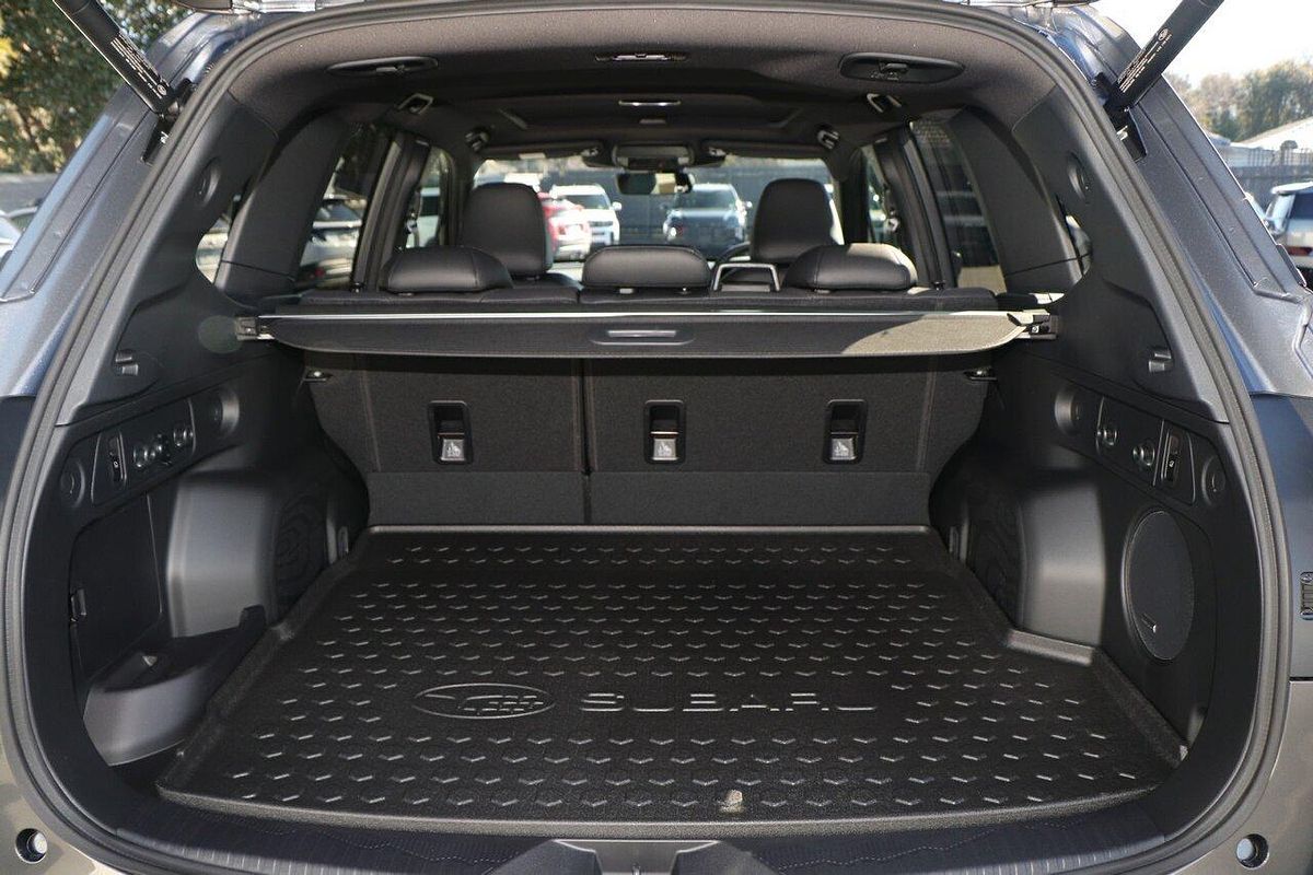 2025 Subaru Forester Hybrid Touring S6