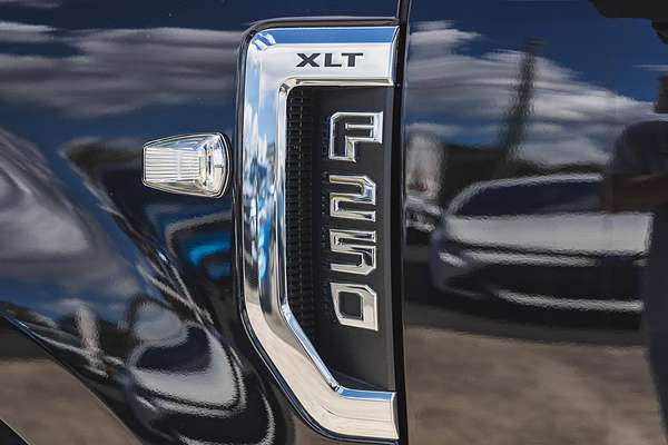 2022 Ford F250 XLT 4X4