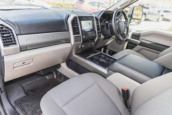 2022 Ford F250 XLT 4X4