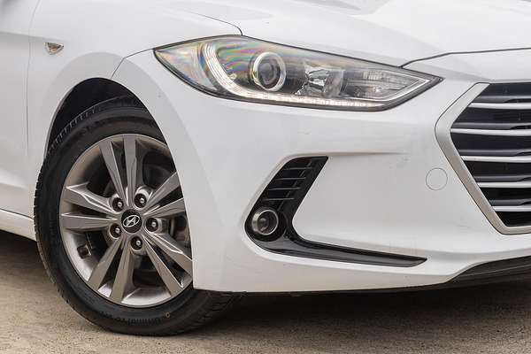2017 Hyundai Elantra Active AD