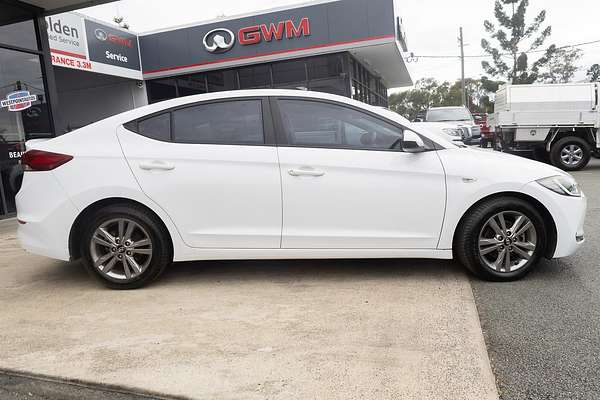 2017 Hyundai Elantra Active AD