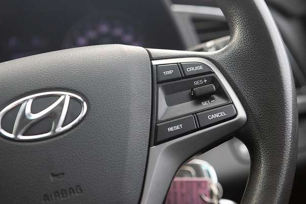 2017 Hyundai Elantra Active AD