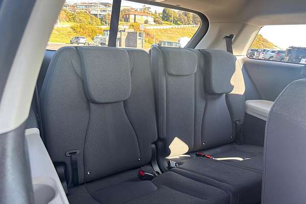 2024 Kia Carnival S KA4