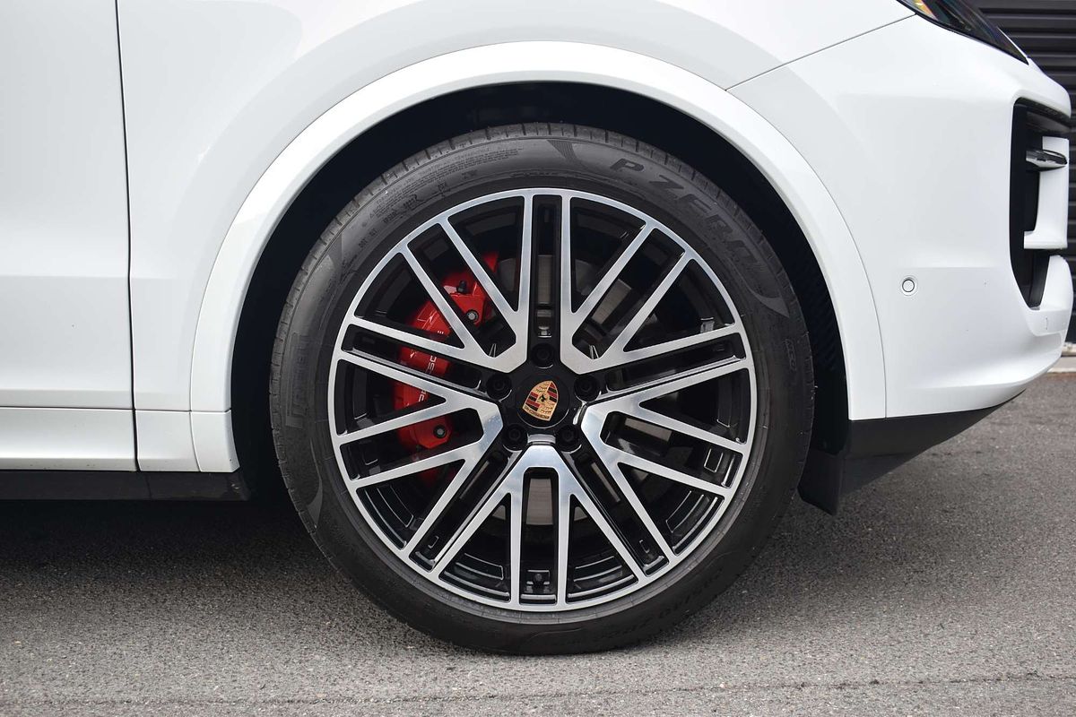 2023 Porsche Cayenne S 9YA II