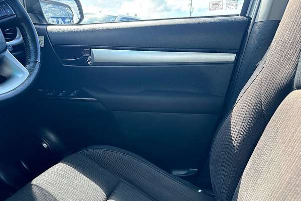 2016 Toyota Hilux SR5 GUN126R 4X4