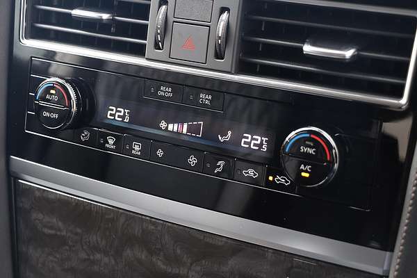 2025 Nissan Patrol Ti Y62
