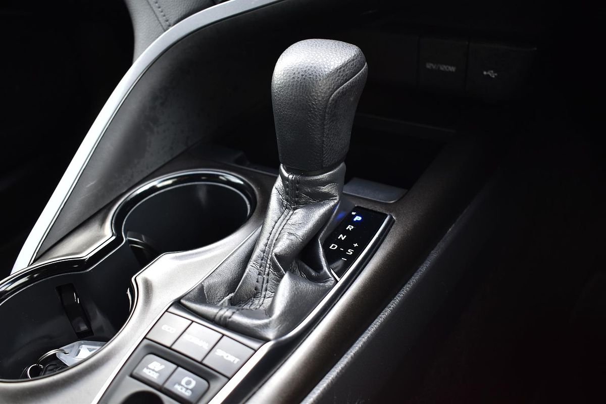 2024 Toyota Camry Ascent AXVH70R
