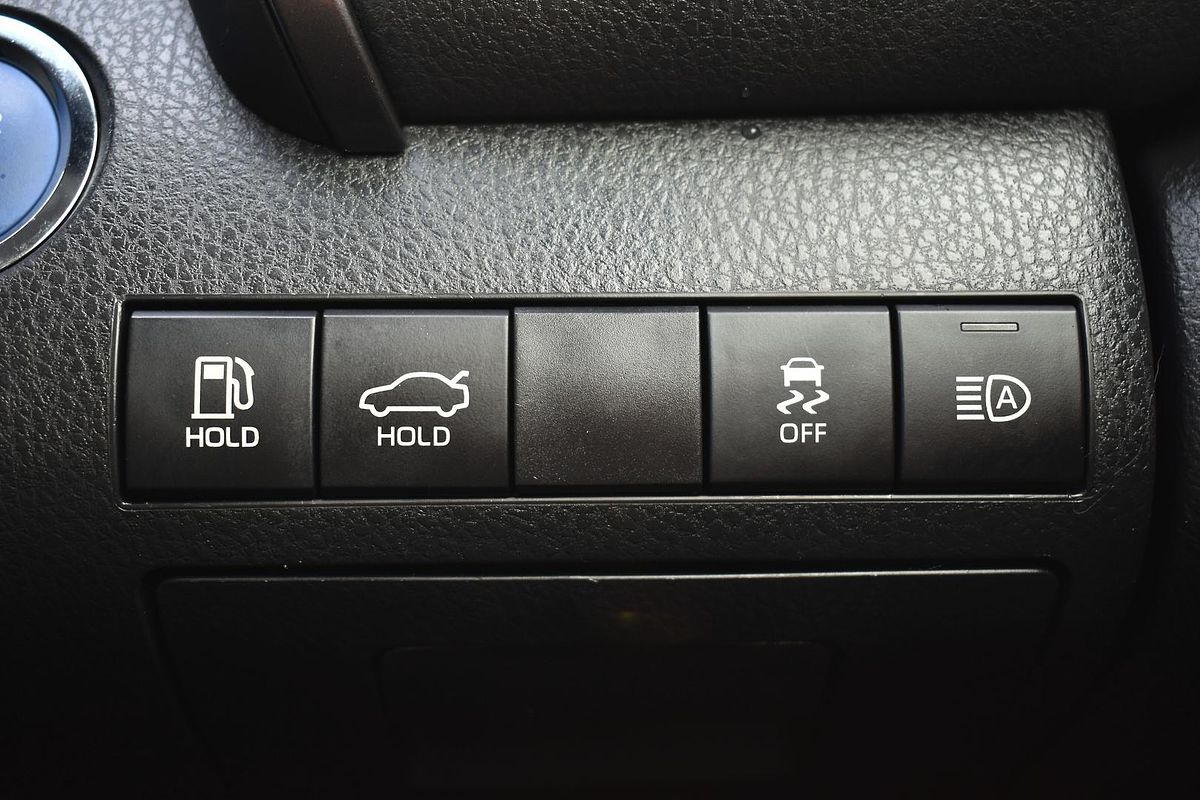 2024 Toyota Camry Ascent AXVH70R