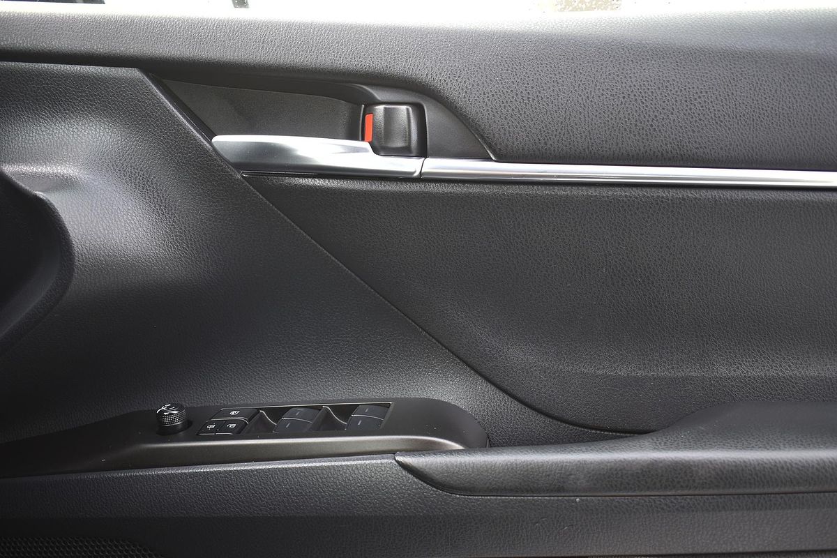 2024 Toyota Camry Ascent AXVH70R