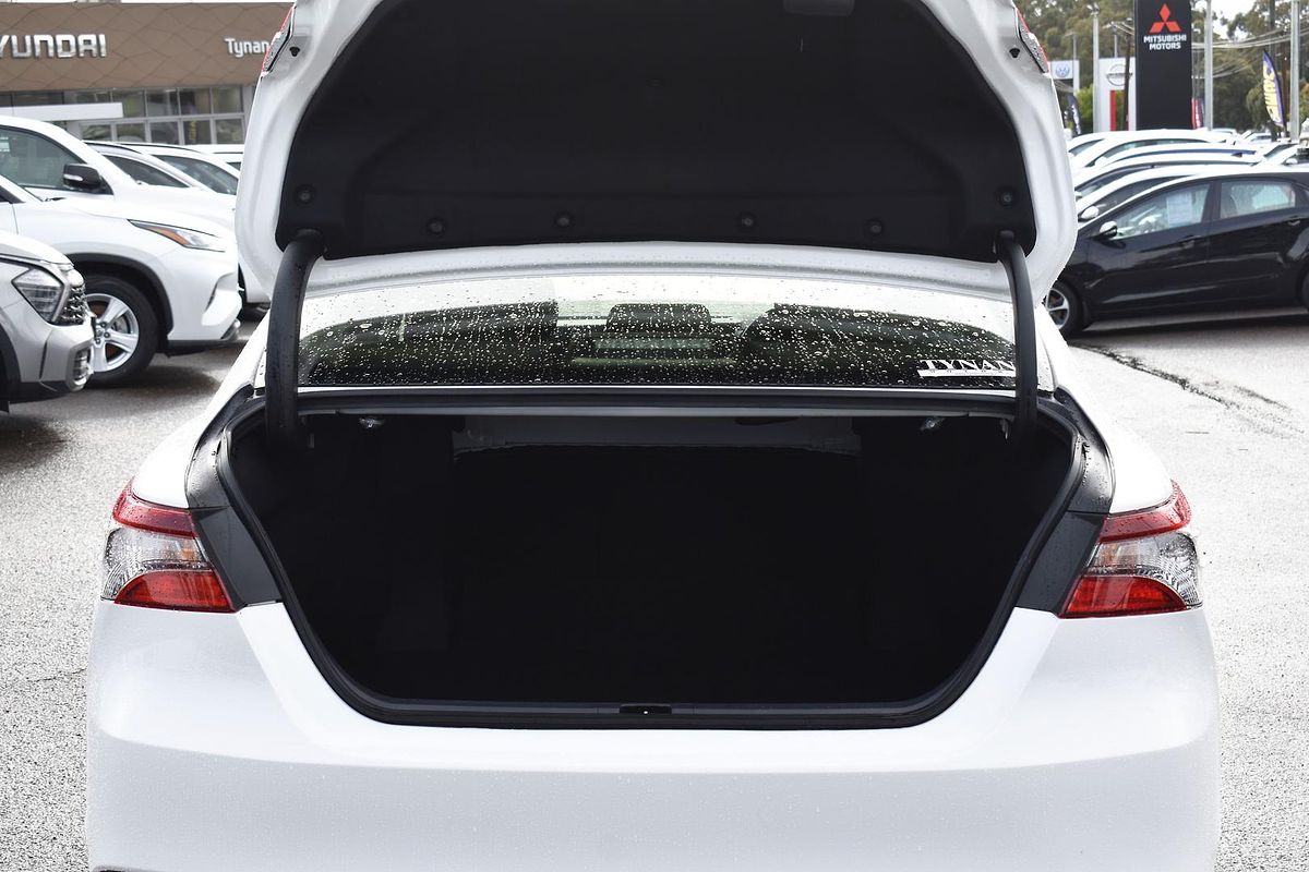 2024 Toyota Camry Ascent AXVH70R