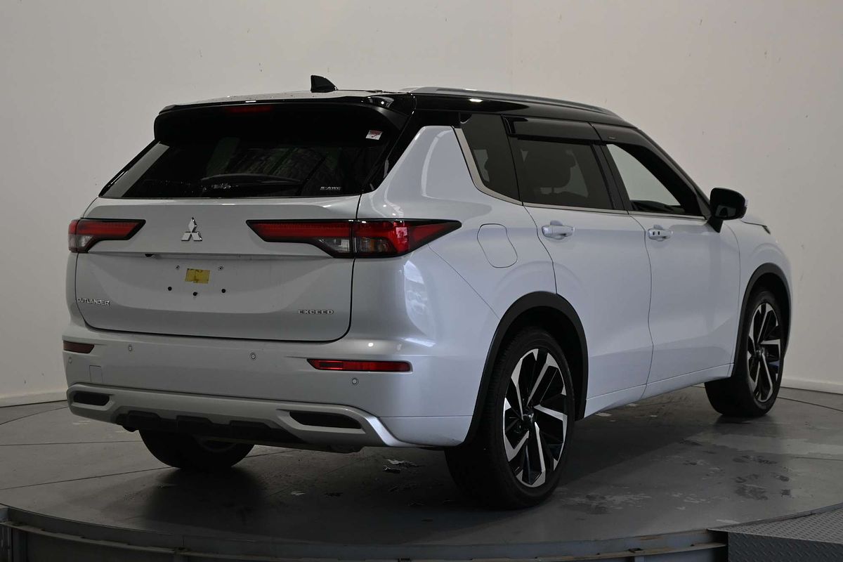 2024 Mitsubishi Outlander Exceed Tourer ZM