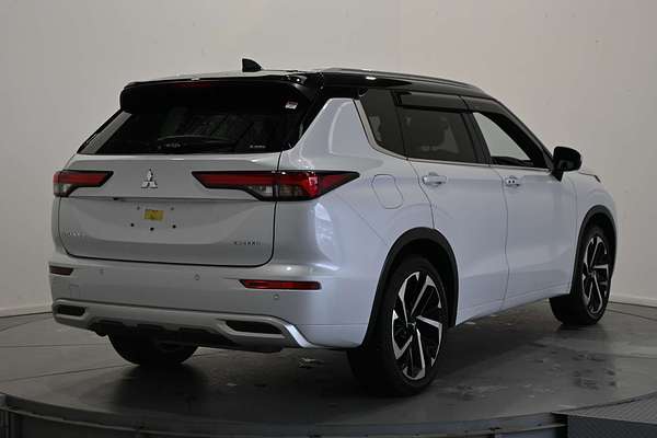 2024 Mitsubishi Outlander Exceed Tourer ZM