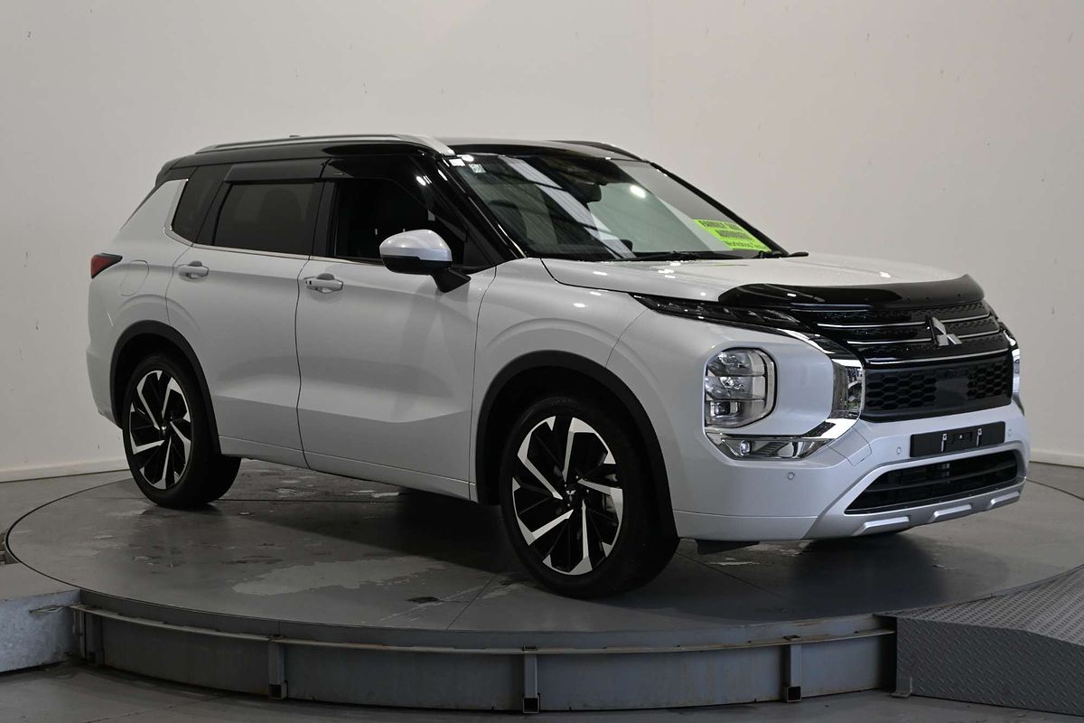 2024 Mitsubishi Outlander Exceed Tourer ZM