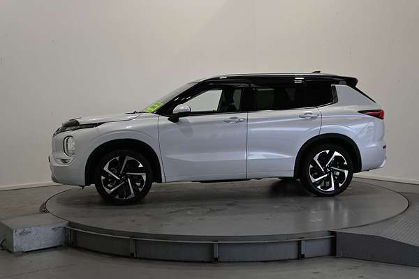 2024 Mitsubishi Outlander Exceed Tourer ZM