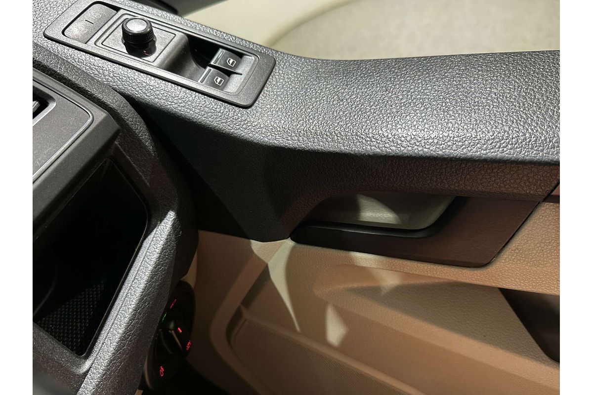 2017 Volkswagen Transporter TDI250 Runner T6 SWB