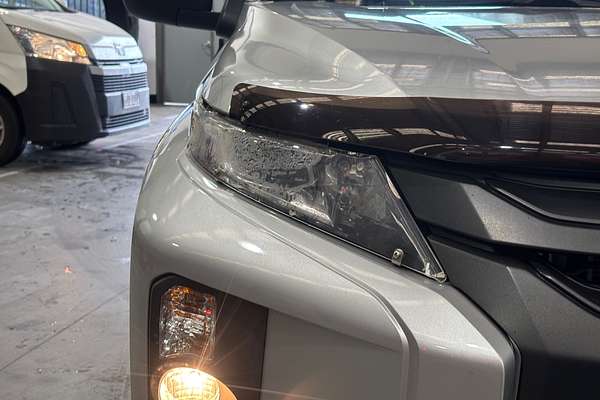 2022 Mitsubishi Triton GLX MR