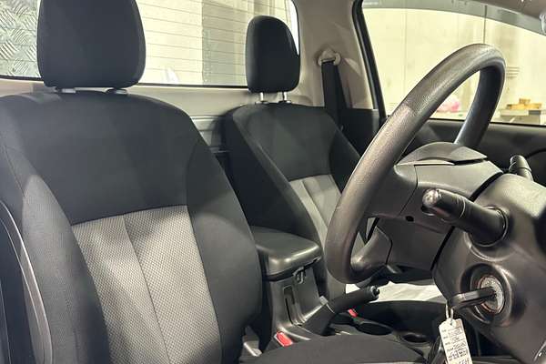 2022 Mitsubishi Triton GLX MR