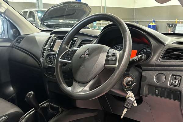 2022 Mitsubishi Triton GLX MR