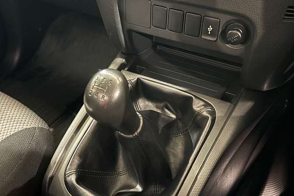 2022 Mitsubishi Triton GLX MR