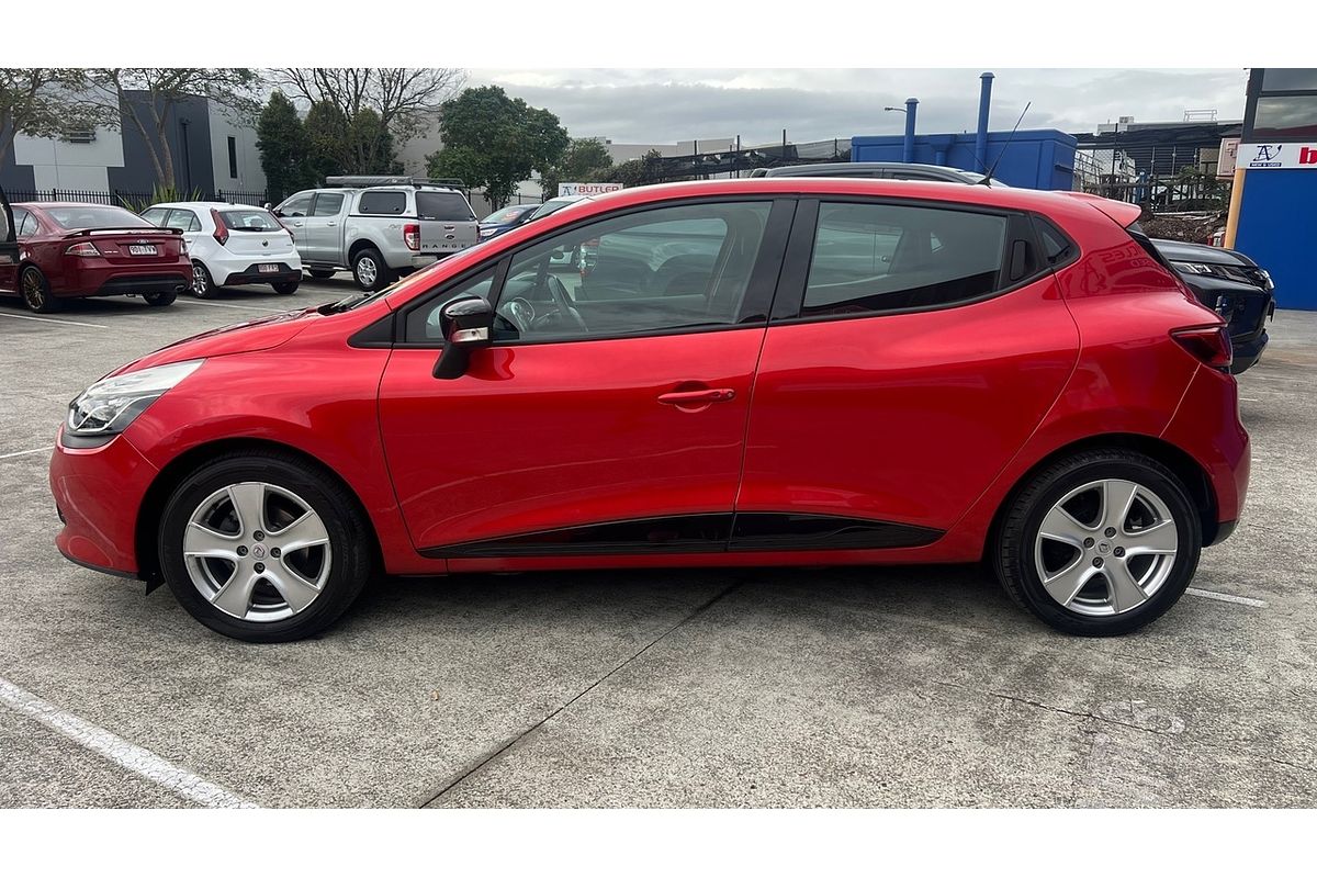 2015 Renault Clio Expression IV B98