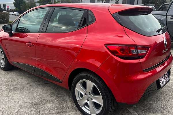 2015 Renault Clio Expression IV B98