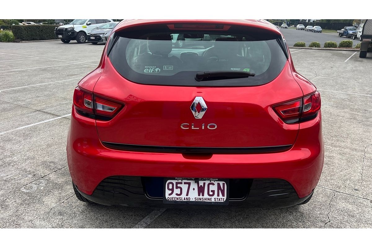 2015 Renault Clio Expression IV B98