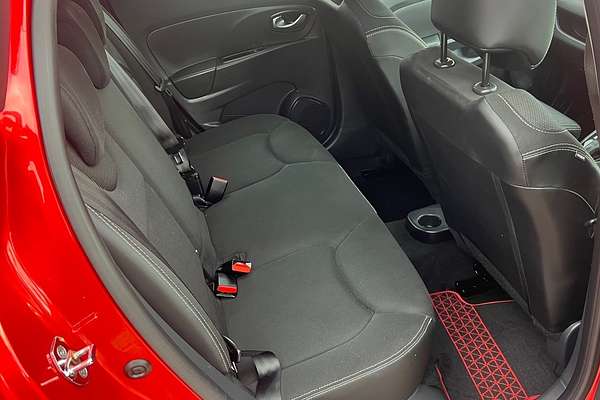 2015 Renault Clio Expression IV B98