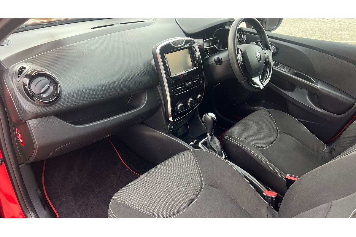 2015 Renault Clio Expression IV B98