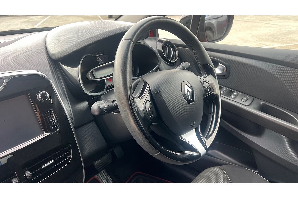 2015 Renault Clio Expression IV B98