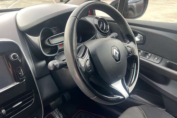 2015 Renault Clio Expression IV B98