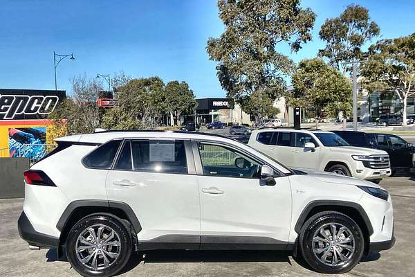 2024 Toyota RAV4 GXL AXAH52R
