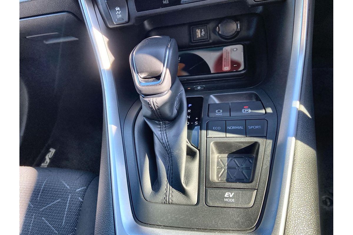 2024 Toyota RAV4 GXL AXAH52R
