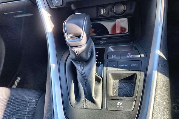 2024 Toyota RAV4 GXL AXAH52R