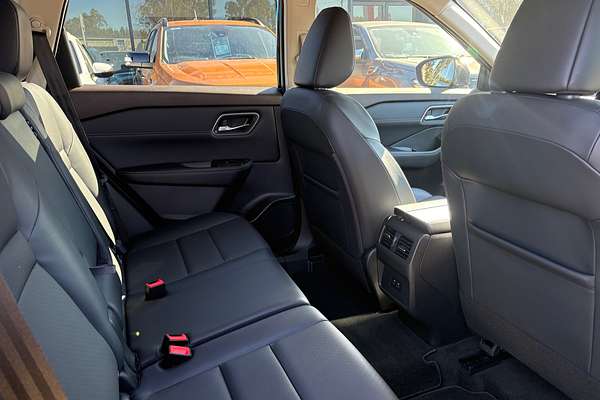 2023 Nissan X-TRAIL ST-L e-POWER T33