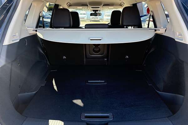 2023 Nissan X-TRAIL ST-L e-POWER T33