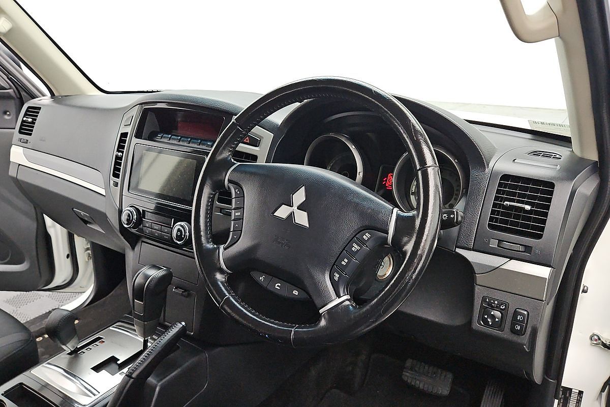2021 Mitsubishi Pajero GLX NX