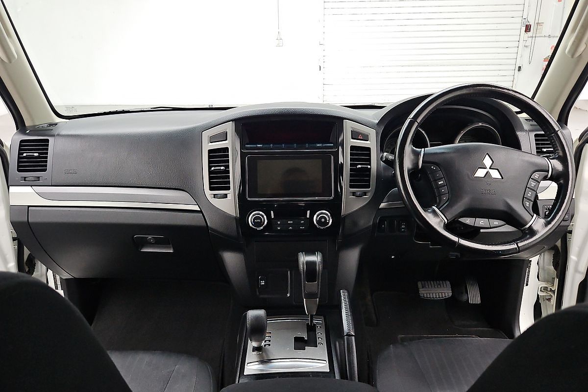 2021 Mitsubishi Pajero GLX NX