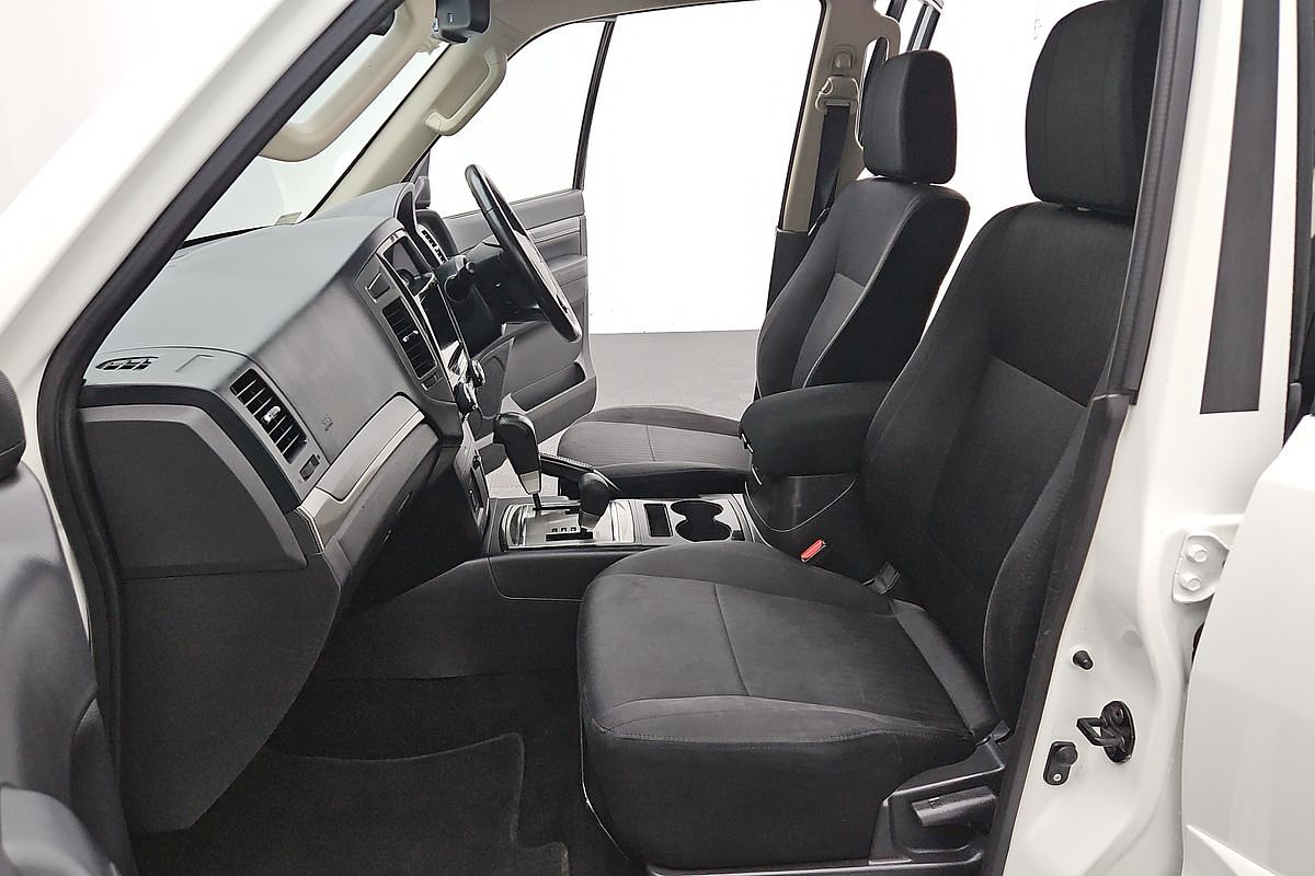 2021 Mitsubishi Pajero GLX NX
