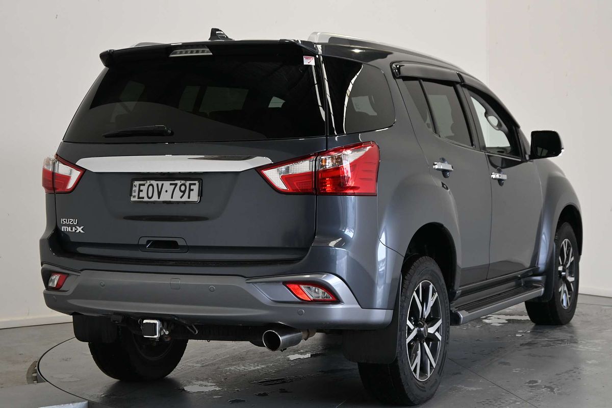 2021 Isuzu MU-X LS-T